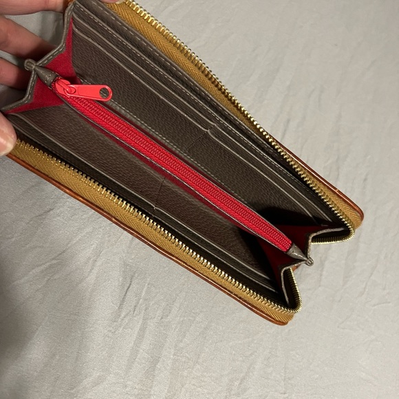 Excellent shape. - Picture 3 of 3